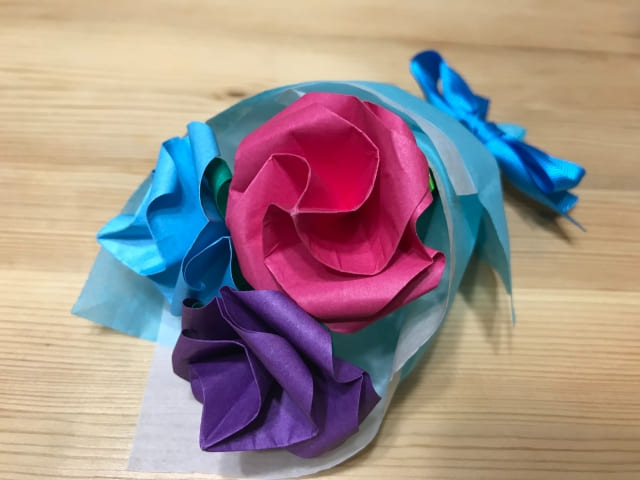 折り紙で作る花束